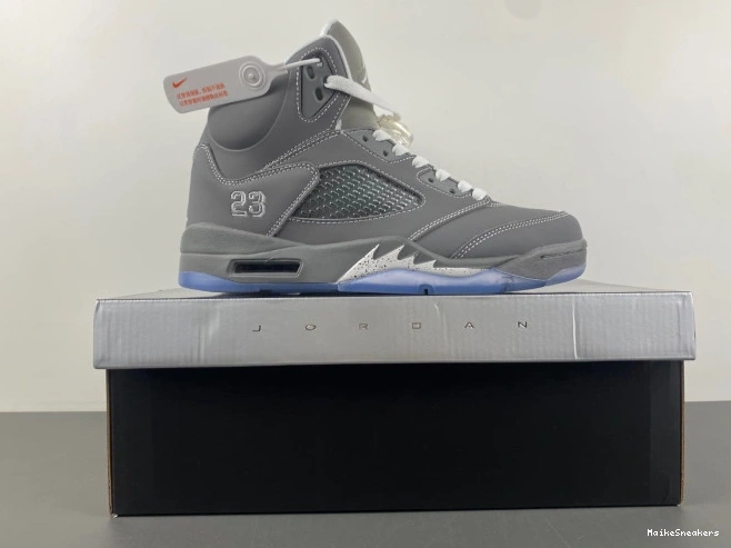 MaikeSneakers Wolf 5 Grey Retro Jordan Air 136027-005 0726